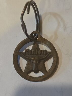 Marlboro Bronze Metal Detachable Keyring Bull Head & Star Charm Keychain
